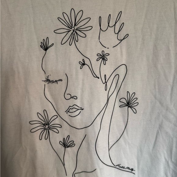 Hello Molly White Graphic Short Sleeve Tee - Picture 2 of 4